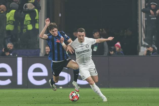 Atalanta s Marco Palestra Sturm& x2019;s Dimitri Lavalee during the 2024 2025 Uefa Champions League soccer match between Atalanta and Sturm Graz at Gewiss Stadium in Bergamo , North Italy - Tuesday , January 21 , 2025. - Soccer .  Copyright: xStefanoxNicoli LaPressex