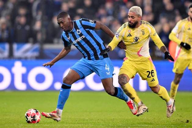 Club Brugge v Juventus - UEFA Champions League BRUGGE, BELGIUM - JANUARY 21 : Ordonez Joel defender of Club Brugge and Luiz Douglas midfielder of Juventus during the UEFA Champions League 2024 25 League Phase MD7 match between Club Brugge and Juventus on January 21, 2025 in Brugge, Belgium, 21 01 2025 Brugge Belgium  Copyright: xTomasxSiskx