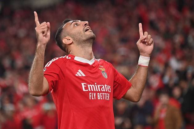 Portugal, Estadio do SL Benfica Lisbon 21 January 2025 Uefa Champions League phase 2024 25 Matchday 7, S L Benfica FC Barcelona v l , Vangelis Pavlidis S L Benfica Torjubel, Goal celebration, celebrate the goal Copyright: JoaquimxFerreira