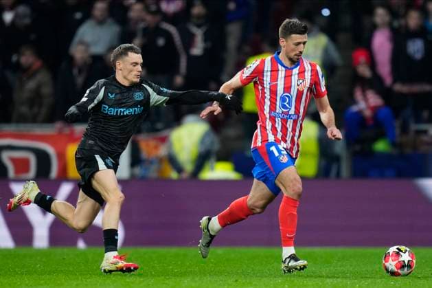 Champions League 2024 25 League match between Atletico de Madrid and Bayer Leverkusen Clement Lenglet of Atletico de Madrid and Florian Wirtz of Bayer Leverkusen during the UEFA Champions League 2024 25 League match between Atletico de Madrid and Bayer Leverkusen at Riyadh Air Metropolitano on December 11, 2024 in Madrid, Spain MadridSpain  Copyright: xx