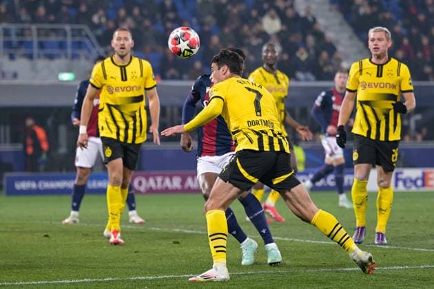 CALCIO - UEFA Champions League - Bologna FC vs Borussia Dortmund Header of Borussia Dortmundâ??s Giovanni Reyna during Bologna FC vs Borussia Dortmund, UEFA Champions League football match in Bologna, Italy, January 21 2025 Bologna Italy  Copyright: xIPAxSport ABACAx