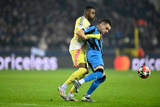 Club Brugge v Juventus - UEFA Champions League BRUGGE, BELGIUM - JANUARY 21 : Kalulu Pierre defender of Juventus and Jutgla Ferran forward of Club Brugge during the UEFA Champions League 2024 25 League Phase MD7 match between Club Brugge and Juventus on January 21, 2025 in Brugge, Belgium, 21 01 2025 Brugge Belgium  Copyright: xNicoxVereeckenx