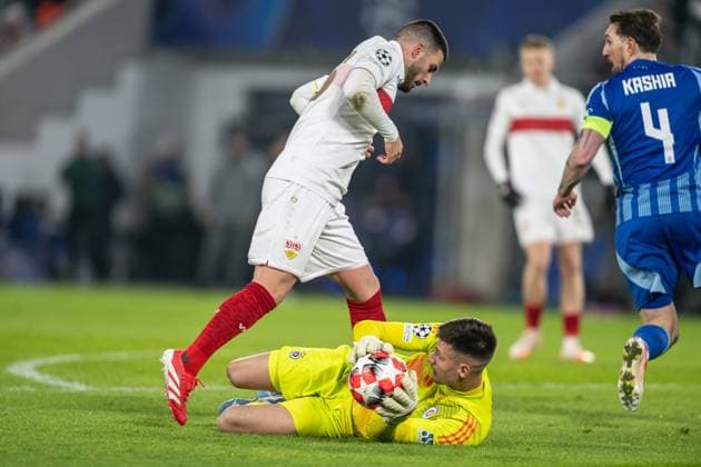 Deniz Undav in a battle with Dominik Takac during UEFA Champions league match, SK Slovan Bratislava - VFB Stuttgart , 21. january 2025, Tehelne pole Stadium, Bratislava, Slovakia Copyright: xMICHALxFAJT,ZOSPORTU.SKx FAJ_7832
