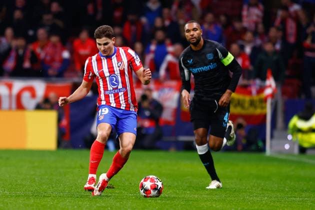 January 21, 2025, Madrid, Madrid, SPAIN: Julian Alvarez of Atletico de Madrid in action during the UEFA Champions League 2024 25 League Phase MD7 match between Atletico de Madrid and Bayer 04 Leverkusen at Riyadh Air Metropolitano stadium on January 21, 2025, in Madrid, Spain. Madrid SPAIN - ZUMAa181 20250121_zaa_a181_176 Copyright: xDennisxAgyemanx