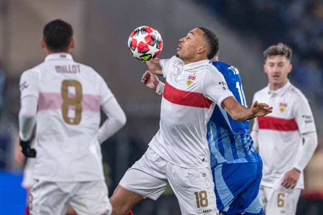 Jamie Leweling in a battle during UEFA Champions league match, SK Slovan Bratislava - VFB Stuttgart , 21. january 2025, Tehelne pole Stadium, Bratislava, Slovakia Copyright: xMICHALxFAJT,ZOSPORTU.SKx FAJ_8006