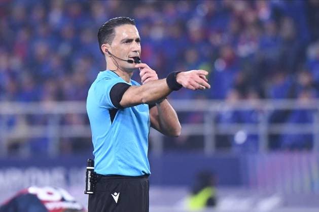 Foto IPP Luciano Adriani Bologna 21 01 2025 Uefa Champions League 2024 2025 Bologna vs Borussia Dortmund Nella foto: serdar gozubyuk arbitro della gara Italy Photo Press - World Copyright Bologna italy Italia ITALY  Copyright: xR4924_italyphotopressx