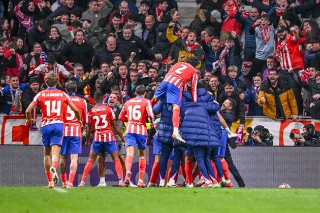 Julian Alvarez Atletico de Madrid celebrates after scoring his team s second goal with teammates during the UEFA Champions League 2024 25 League Phase MD7 match between Atletico de Madrid and Bayer 04 Leverkusen at Estadio Civitas Metropolitano on January 21, 2025 in Madrid, Spain Photo by Harry Langer DeFodi Images Defodi 541 ATLBAY20250121 076 Defodi-541