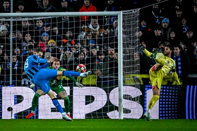 Club Brugge forwarder Gustaf Nilsson, Juventus goalkeeper Michele Di Gregorio, Juventus midfielder Manuel Locatelli, during the match Club Brugge Juventus at the Jan Beydelstadium for the UEFA Champions League phase Matchday 7 season 2024 2025 in BRUGGE, Belgium on 21 januari 2025, photo by Stefan Koops EYE4images DeFodi Images Defodi 746 209683 Defodi-746