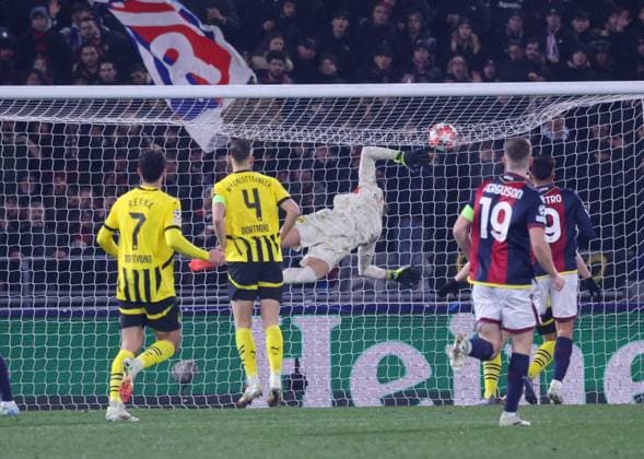 January 21, 2025, Bologna, Bologna, ITALY: During the Champions League match 21 01 2025 Football match between FC Bologna vs Borussia Dortmund at the Dall Ara stadium in Bologna.In picture: Gregor Gobel of Borussia Dortmund Bologna ITALY - ZUMAs236 20250121_aap_s236_041 Copyright: xFabioxSassox