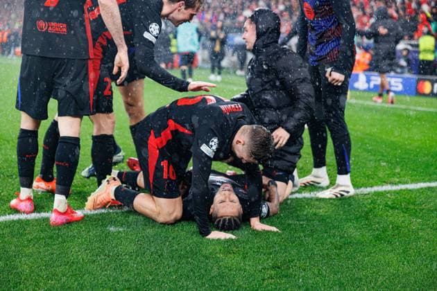 Players of FC Barcelona, Barca seen celebrating after scoring goal during UEFA Champions League game between teams of SL Benfica and FC Barcelona (Maciej Rogowski) Lisboa Estadio Da Luz Portugal Copyright: xMaciejxRogowskix slbfcb-12