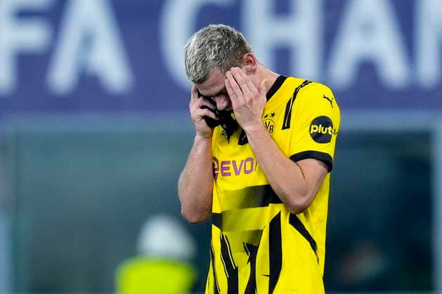 Julian Ryerson of Borussia Dortmund looks dejected at the end of the Uefa Champions League match between Bologna FC and Borussia Dortmund at Stadio Renato Dall Ara Bologna Italy on 21 January 2025. Bologna Stadio Renato Dall Ara Bologna Italy Copyright: xPhotoxGoalxPixx SP24-1103-030