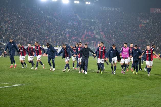 CALCIO - UEFA Champions League - Bologna FC vs Borussia Dortmund Bologna FC 1909 celebrates a victory at the end of match during Bologna FC vs Borussia Dortmund, UEFA Champions League football match in Bologna, Italy, January 21 2025 Bologna Italy  Copyright: xIPAxSport ABACAx