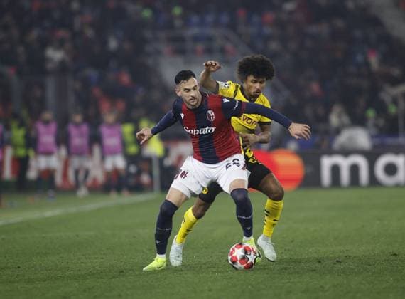 CALCIO - UEFA Champions League - Bologna FC vs Borussia Dortmund Charalampos Lykogiannis of Bologna FC and Karim Adeyemi of Borussia Dortmund during the IUefa Champions League, 2024 25 season, football match between Bologna FC 1909 and Borussia Dortmund on 21 January 2025 at Renato Dallâ??Ara Stadium, Bologna, Italy. Photo Nderim Kaceli Bologna Italy  Copyright: xIPAxSport ABACAx
