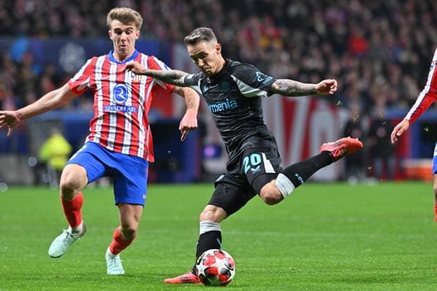 January 21, 2025, Madrid, Madrid, Spain: 20 oÂLEX GRIMALDO during the UEFA Champions League 2024 25 League match between Atletico de Madrid and Bayer Leverkusen at Estadio Riyadh Air Metropolitano on Junuary 21, in Madrid, Spain. Madrid Spain - ZUMAc312 20250121_zsp_c312_066 Copyright: xOscarxManuelxSanchezx