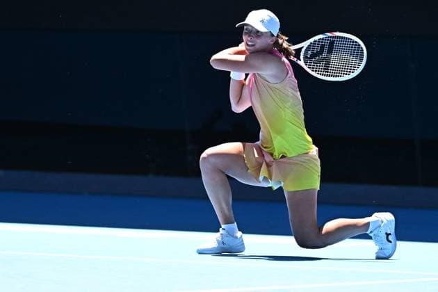 Australian Open - Quarter Round - Madison Keys Iga Swiatek (POL) during her quarter round match at the 2025 Australian Open at Melbourne Park in Melbourne, AUSTRALIA, on January 22, 2025. Photo by Corinne Dubreuil ABACAPRESS.COM Melbourne Australia  Copyright: xDubreuilxCorinne ABACAx