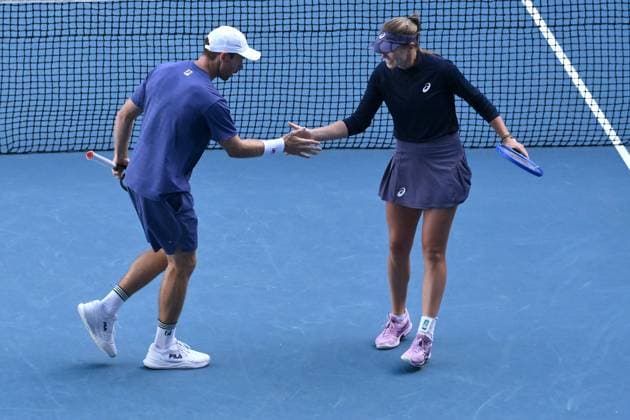 TENNIS AUSTRALIAN OPEN, Olivia Gadecki and John Peers of Australia during their Mixed doubles Semi-final match against Erin Routliffe and Michael Venus of New Zealand during the 2025 Australian Open at Melbourne Park in Melbourne, Sunday, January 19, 2025. ( NO ARCHIVING, EDITORIAL USE ONLY, NO USE IN BOOKS WITHOUT CONSENT MELBOURNE VICTORIA AUSTRALIA  Copyright: xJOELxCARRETTx 20250122164763242241