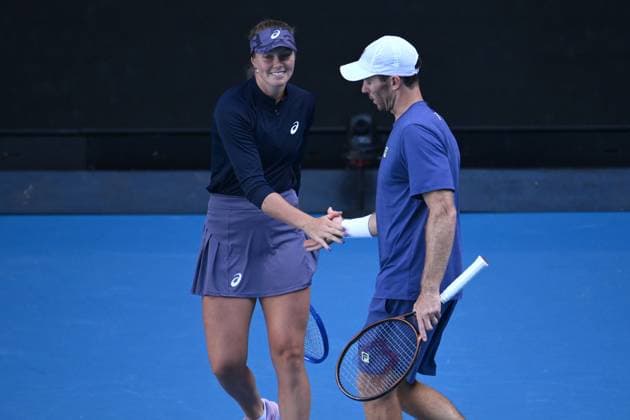 TENNIS AUSTRALIAN OPEN, Olivia Gadecki and John Peers of Australia during their Mixed doubles Semi-final match against Erin Routliffe and Michael Venus of New Zealand during the 2025 Australian Open at Melbourne Park in Melbourne, Sunday, January 19, 2025. ( NO ARCHIVING, EDITORIAL USE ONLY, NO USE IN BOOKS WITHOUT CONSENT MELBOURNE VICTORIA AUSTRALIA  Copyright: xJOELxCARRETTx 20250122165567230752