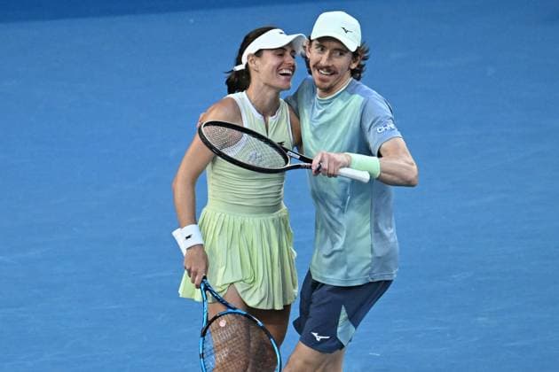 TENNIS AUSTRALIAN OPEN, Kimberley Birrell and John-Patrick Smith of Australia celebrate their win mixed doubles final against Olivia Nicholls and Henry Patten of the United Kingdom during the 2025 Australian Open at Melbourne Park in Melbourne, Wednesday, January 22, 2025. ( NO ARCHIVING, EDITORIAL USE ONLY, NO USE IN BOOKS WITHOUT CONSENT MELBOURNE VICTORIA AUSTRALIA  Copyright: xJAMESxROSSx 20250122152506235610