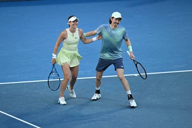 TENNIS AUSTRALIAN OPEN, Kimberley Birrell and John-Patrick Smith of Australia celebrate their win mixed doubles final against Olivia Nicholls and Henry Patten of the United Kingdom during the 2025 Australian Open at Melbourne Park in Melbourne, Wednesday, January 22, 2025. ( NO ARCHIVING, EDITORIAL USE ONLY, NO USE IN BOOKS WITHOUT CONSENT MELBOURNE VICTORIA AUSTRALIA  Copyright: xJAMESxROSSx 20250122120338788517