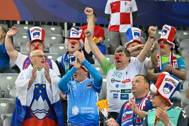 Croatia, Zagreb, 220125. Arena Zagreb. IHF World Handball Championship 2025 - Croatia Denmark Norway. 1st round match of group IV in the main round, Slovenia - Argentina. In the photo: Slovenian fans. Photo: Damir Krajac CROPIX Zagreb Croatia Copyright: xxDamirxKrajacx xCROPIXx slovenija_argentina23-220125