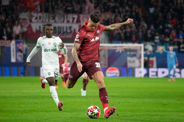 GER, Leipzig, RB Leipzig vs Sporting Lisbon, matchday 7 UEFA Champions League league phase in picture v l Benjamin Sesko RB Leipzig 30 , single, goal shot 22 01 2025, UEFA REGULATIONS PROHIBIT ANY USE OF PHOTOGRAPHS AS IMAGE SEQUENCES AND OR QUASI VIDEO, Copyright: HMBxMedia PaulxFritz