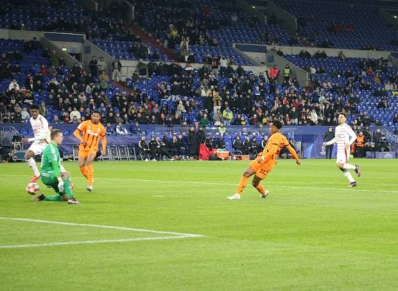 22 01 2025, xgrfx, Football UEFA Champions League, Shakhtar Donetsk Stade Brest emspor, v l Tor, Kevin Shakhtar Donetsk DFL DFB REGULATIONS PROHIBIT ANY USE OF PHOTOGRAPHS as IMAGE SEQUENCES and or QUASI VIDEO Gelsenkirchen