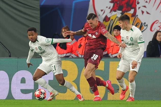 RB Leipzig Sporting Lisbon Champions League Leipzig, 22 01 2025, Red Bull Arena, Football, Men, Season 2024 2025, UEFA Champions League, Matchday 7 , RB Leipzig Sporting Lisbon , In the picture from l Geny Catamo 21, Sporting , Benjamin Sesko 30, RB Leipzig and Ivan Fresneda 22, Sporting ,