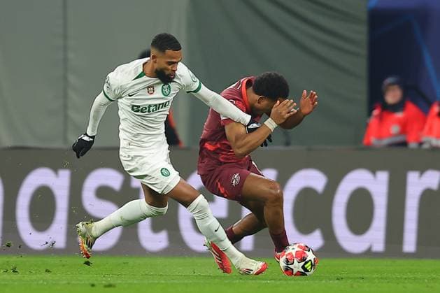 RB Leipzig Sporting Lisbon Champions League Leipzig, 22 01 2025, Red Bull Arena, Football, Men, Season 2024 2025, UEFA Champions League, Matchday 7 , RB Leipzig Sporting Lisbon , Pictured from l Jerry St Juste 3, Sporting and Lois Openda 11, RB Leipzig ,