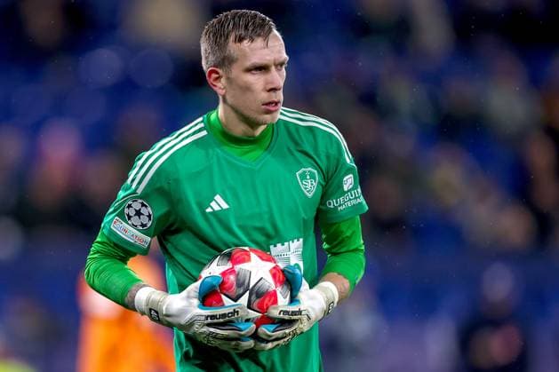 22 01 2025, Football, UEFA Champions League, Shakhtar Donetsk Stade Brestois 29, Arena AufSchalke Gelsenkirchen, Matchday 7 Season 2024 2025 Goalkeeper Marco Bizot Stade Brest 40 North Rhine-Westphalia Germany