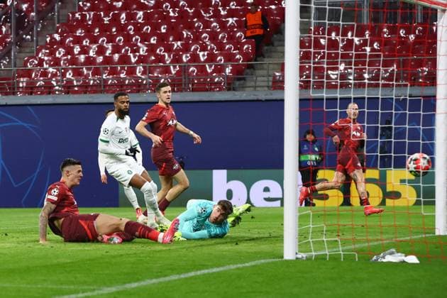 RB Leipzig Sporting Lisbon Champions League Leipzig, 22 01 2025, Red Bull Arena, Football, Men, Season 2024 2025, UEFA Champions League, Matchday 7 , RB Leipzig Sporting Lisbon , In picture Goal for RB Leipzig, Benjamin Sesko 30, RB Leipzig scores to make it 1 0 against goalkeeper Franco Israel 1, Sporting ,
