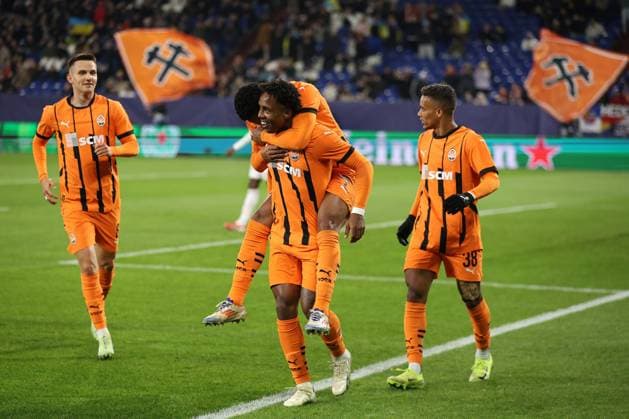 Shakhtar Donetsk players celebrate the 1-0 goal by Kevin Shakhtar Donetsk during the 2024 Champions League season match 25 Shakhtar Donetsk Stade Brest Copyright Thomas Pakusch Copyright: Thomas Pakusch