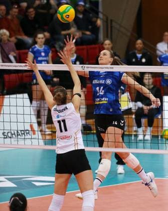 BAU 22 01 2025 Stuttgart Volleyball Allianz MTV Stuttgart vs CSO Voluntari 2005, Kelsey Veltman Stuttgart, right
