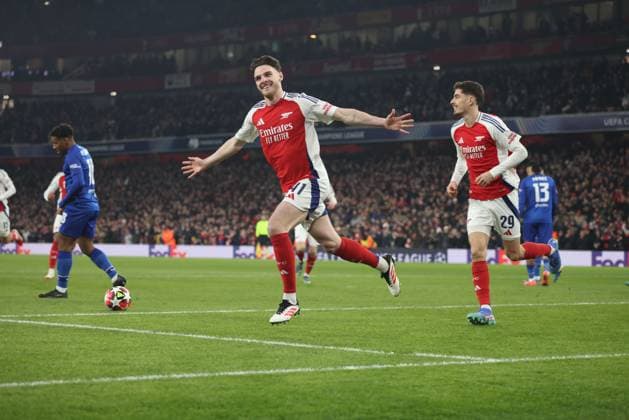 Declan Rice (A) scores the first Arsenal goal (1-0) at the Arsenal v Dinamo Zagreb UEFA Champions League match, at the Emirates Stadium, London, UK on 22nd January, 2025. 