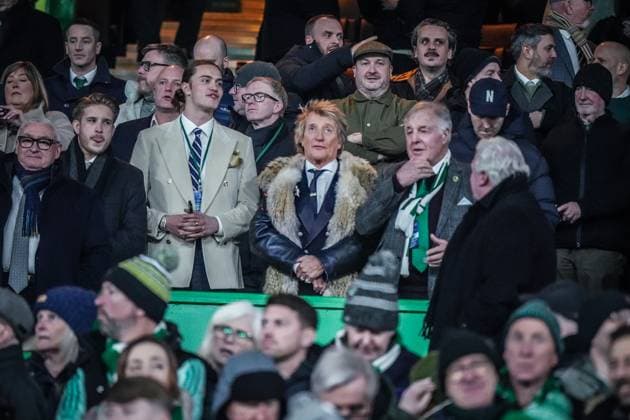 Football UEFA Champions League 2024 2025, Matchday 7 Celtic Glasgow vs Young Boys Bern YB Celtic Park Glasgow, Scotland Rod Stewart Pop singer Copyright: xJOERANxSTEINSIEKx