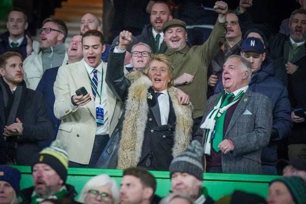 Football UEFA Champions League 2024 2025, Matchday 7 Celtic Glasgow vs Young Boys Bern YB Celtic Park Glasgow, Scotland Rod Stewart Pop singer Copyright: xJOERANxSTEINSIEKx