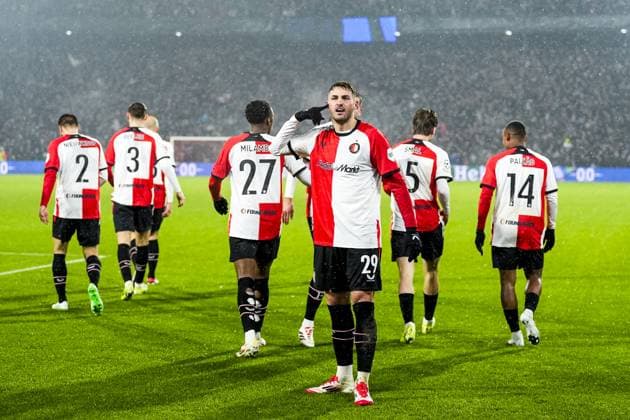 UEFA Champions League: Feyenoord v FC Bayern Munich Rotterdam - Santiago Gimenez of Feyenoord during the seventh round of new format of the Champions League 2024 2025. The match is set between Feyenoord and FC Bayern Munich at Stadion Feijenoord De Kuip on 22 January 2025 in Rotterdam, The Netherlands. Copyright: xTomxBodex