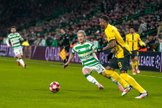 Football UEFA Champions League 2024 2025, Matchday 7 Celtic Glasgow vs Young Boys Bern YB Celtic Park Glasgow, Scotland Daizen Maeda Celtic Glasgow, 38 and Mohamed Ali Camara Mohamed Camara Young Boys Bern, 13 Copyright: xJOERANxSTEINSIEKx