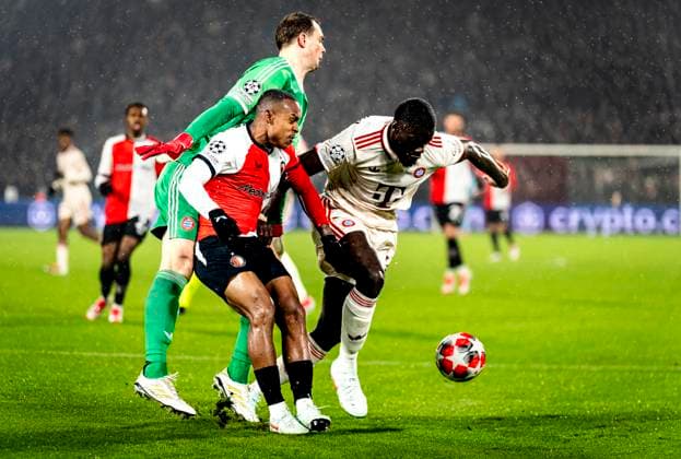 SC Bayern Munchen goalkeeper Manuel Neuer, Feyenoord Rotterdam forwarder Igor Paixao, SC Bayern Munchen defender Dayot Upamecano during the match Feyenoord Bayern Munchen at the Stadium De Kuip for the UEFA Champions League Phase Matchday 7 season 2024 2025 in ROTTERDAM, Netherlands on 22 january 2025, photo by Marcel van Dorst EYE4images DeFodi Images Defodi 746 209842 Defodi-746