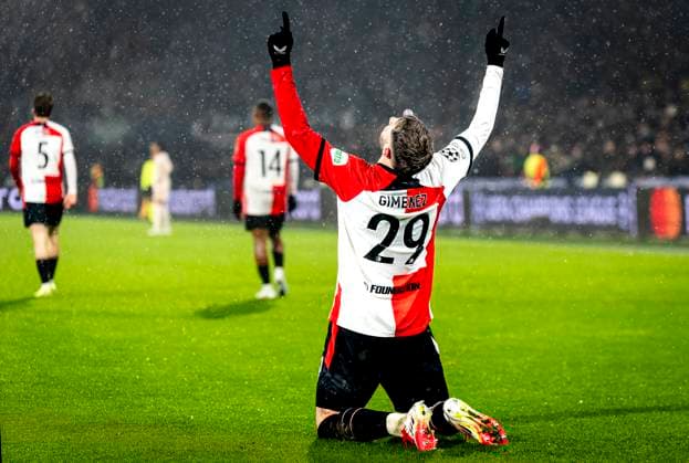 Feyenoord Rotterdam forwarder Santiago Gimenez scores the 1 0 and celebrating the goal during the match Feyenoord Bayern Munchen at the Stadium De Kuip for the UEFA Champions League League Phase Matchday 7 season 2024 2025 in ROTTERDAM, Netherlands on 22 january 2025, photo by Marcel van Dorst EYE4images DeFodi Images Defodi 746 209860 Defodi-746