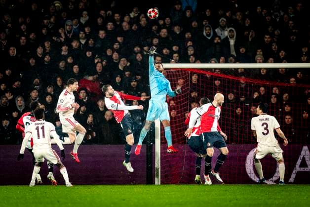 Feyenoord Rotterdam goalkeeper Justin Bijlow during the match Feyenoord Bayern Munchen at the Stadium De Kuip for the UEFA Champions League Phase Matchday 7 season 2024 2025 in ROTTERDAM, Netherlands on 22 january 2025, photo by Marcel van Dorst EYE4images DeFodi Images Defodi 746 209868 Defodi-746