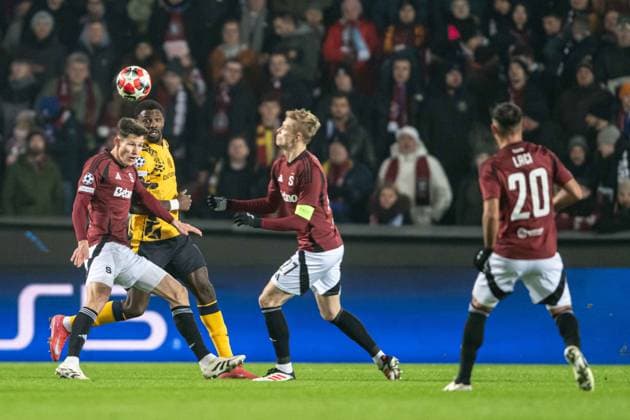 Martin Vitik and JAroslav Zeleny in a battle for the ball with Marcus Thuram during UEFA Champions league match, AC Sparta Prague - Inter Milan , 22. january 2025, Epet Arena, Prague, Czech republic Copyright: xMICHALxFAJT,ZOSPORTU.SKx FAJ_9724