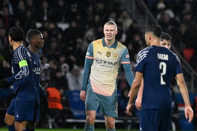 FOOTBALL : PSG vs Manchester City - Ligue des Champions - 22 01 2025 Erling Haaland ( 9 - Manchester City ) looks dejected during the UEFA Champions League match between Paris Saint Germain and Manchester City at Parc Des Princes on January 22, 2025 in Paris, France. ( Photo by Dante Badano PsnewZ ) - ParisFrance  Copyright: xDantexBadanox