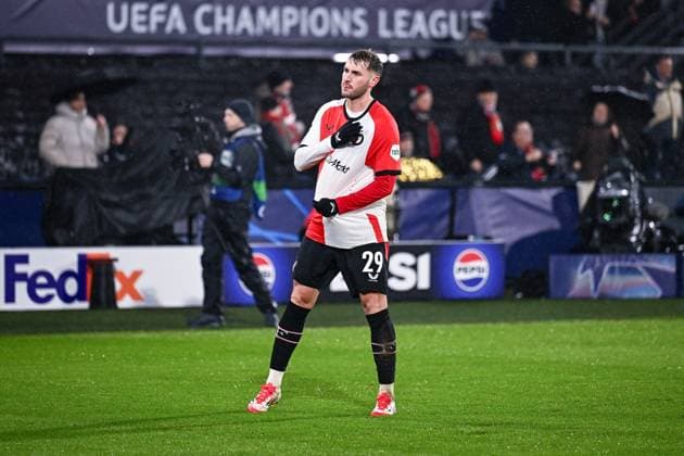 22 01 2025, Football UEFA Champions League 2024 2025, Matchday 7, Feyenoord Rotterdam FC Bayern München, im De Kuip, Santiago Gimenez Feyenoord Rotterdam celebrates the goal for 2 0 DFL and DFB regulations prohibit any use of photographs as image sequences and or quasi video