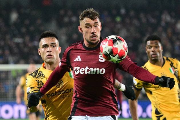 From left Lautaro Martinez of Inter and Matej Rynes of Sparta in action during the Football Champions League 7th round match: Sparta Prague vs Inter Milan in Prague, Czech Republic, January 22, 2025. (CTKxPhoto MichalxKamaryt) CTKPhotoP2025012208994  CTKPhotoP2025012208994