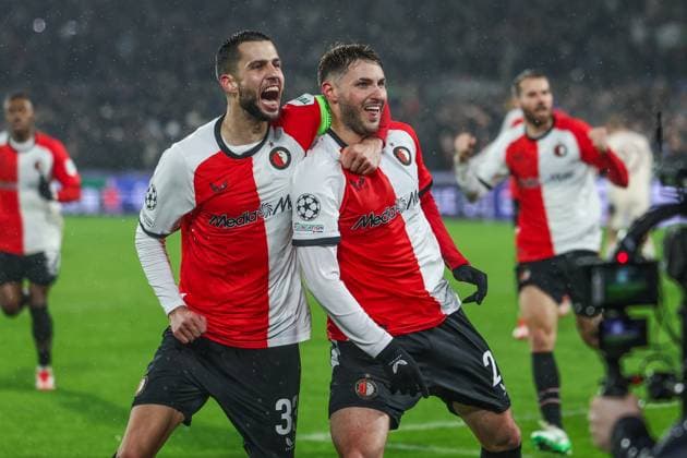 22 01 2025, Football, Season 2024 2025, Champions League, Matchday 7, Feyenoord Rotterdam FC Bayern Munich, f l David Hancko Feyenoord Rotterdam and Santiago Gimenez Feyenoord Rotterdam cheer after scoring the goal to make it 2 to 0 Rotterdam Staion Feijenoord Netherlands xRHR PHOTO TRx Copyright: TimxRehbein RHR-FOTOx RHR-FOTO TR