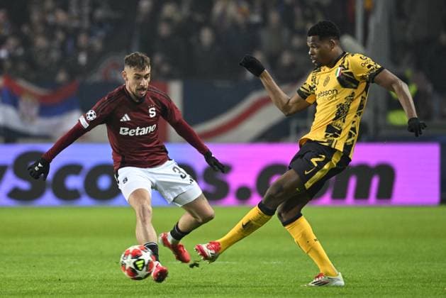 From left Matej Rynes of Sparta and Denzel Dumfries of Inter in action during the Football Champions League 7th round match: Sparta Prague vs Inter Milan in Prague, Czech Republic, January 22, 2025. (CTKxPhoto KaterinaxSulova) CTKPhotoP2025012209073  CTKPhotoP2025012209073