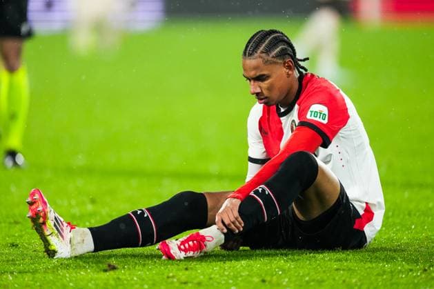 UEFA Champions League: Feyenoord v FC Bayern Munich Rotterdam - Calvin Stengs of Feyenoord during the seventh round of new format of the Champions League 2024 2025. The match is set between Feyenoord and FC Bayern Munich at Stadion Feijenoord De Kuip on 22 January 2025 in Rotterdam, The Netherlands. Copyright: xTomxBodex