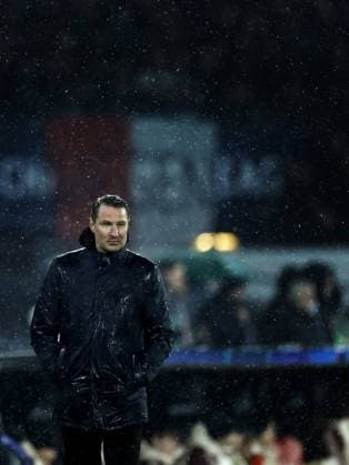 ROTTERDAM - Feyenoord coach Brian Priske during the UEFA Champions League match between Feyenoord and FC Bayern Munich at Feyenoord Stadium de Kuip on Jan. 22, 2025 in Rotterdam, Netherlands. ANP ROBIN VAN LONKHUIJSEN UEFA Champions League 2024 25 League phase 7 2024 25 xVIxANPxSportx xxANPxIVx 518099994 originalFilename: 518099994.jpg