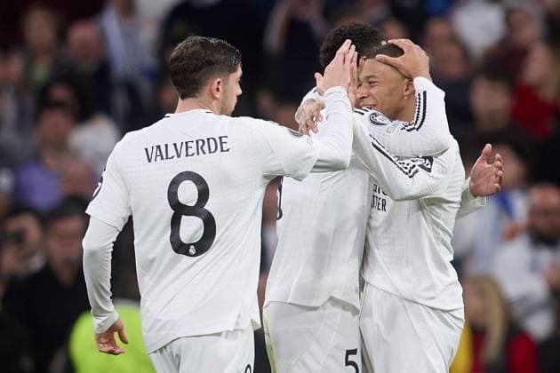 Kylian Mbappe of Real Madrid CF celebrates with his teammates after scoring a goal Real Madrid v Red Bull Salzburg FC, UEFA Champions League, Football, Riyadh Air Metropolitano, Madrid, Spain - 22 Jan 2025 EDITORIAL USE ONLY No use with unauthorised audio, video, data, fixture lists, club league logos or live services. Online in-match use limited to 120 images, no video emulation. No use in betting, games or single club league player publications. Copyright: xRubenxAlbarran Shutterstockx 15112729bg