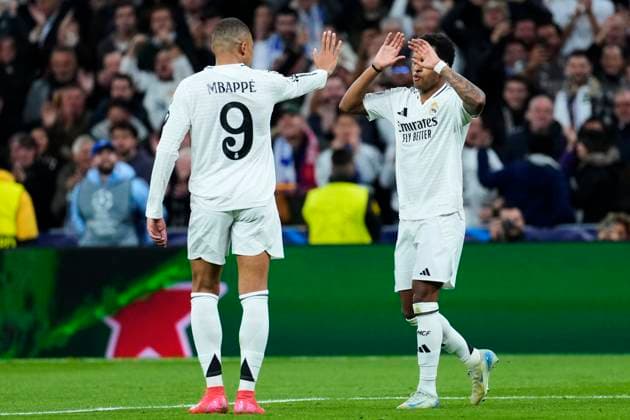 Real Madrid vs RB Salzburg Rodrygo Goes and Kylian Mbappe of Real Madrid CF during Real Madrid vs FC Salzburg at Santiago Bernabeu Stadium on January 22nd 2025 EDITORIAL USE ONLY Copyright: xx Senis-Cebolla ALFAQUIx 0796860553st